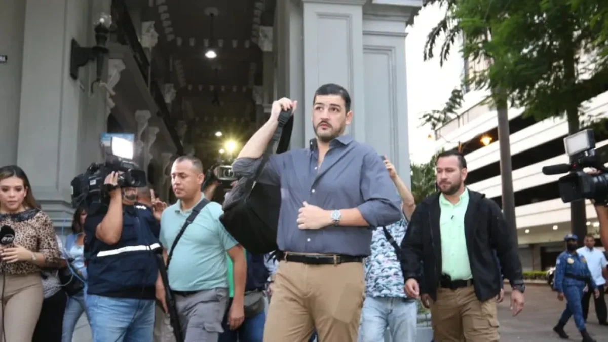 Este fue el primer día de AquilesÁlvarez como alcalde de Guayaquil.