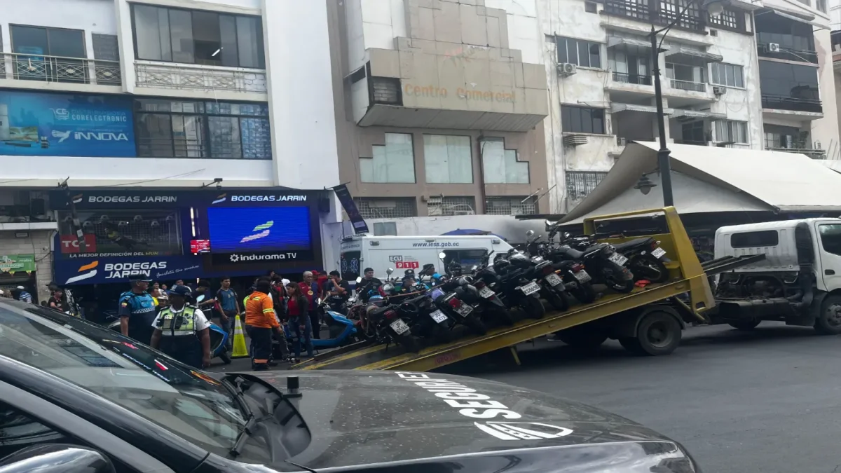 ATM retiene 18 motos mal estacionadas en la Bahía del Malecón.