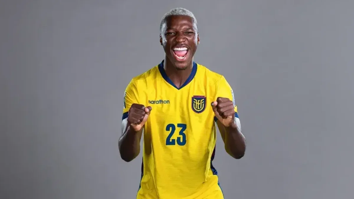 A la hora de las cábalas, Moisés Caicedo asegura que la mejor de su 'repertorio' es orar antes de cada partido.
