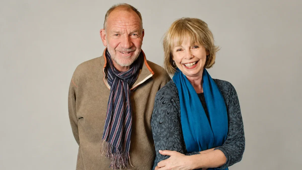 Los actores Tom Chadbon y Lalla Ward en 2013, reunidos para grabar el audiodrama de Doctor Who