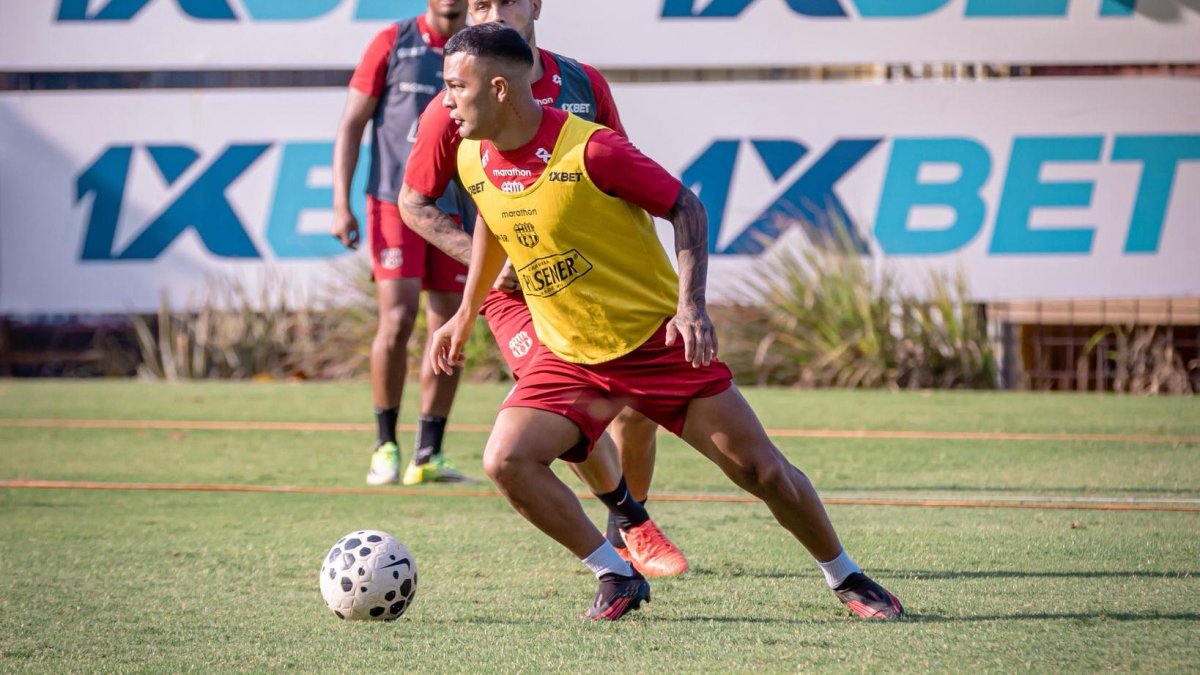Matías Lugo volante de Barcelona SC.