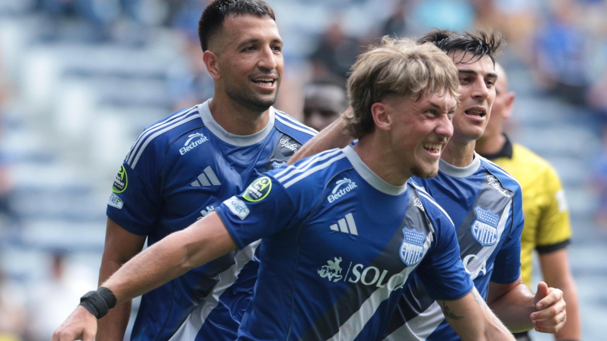 Luca Klimowicz fue una locura en Emele, hizo dos goles.
