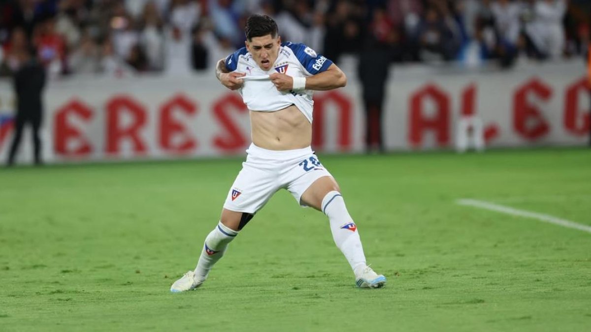 Cornejo de Liga de Quito y el penal de la clasificación.