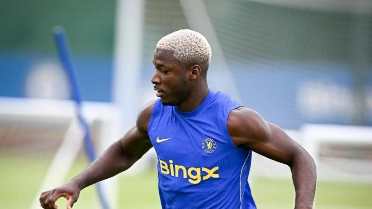 Moisés Caicedo vuelve a escena con Chelsea y enfrenta al Fulham