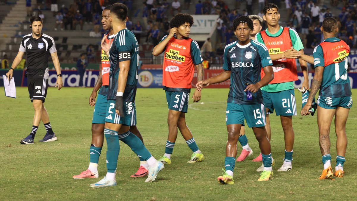 Emelec busca reaccionar en LigaPro 2026.