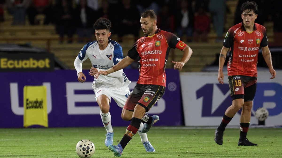 Deportivo Cuenca busca salir de la parte baje de la tabla de la LigaPro 2026.