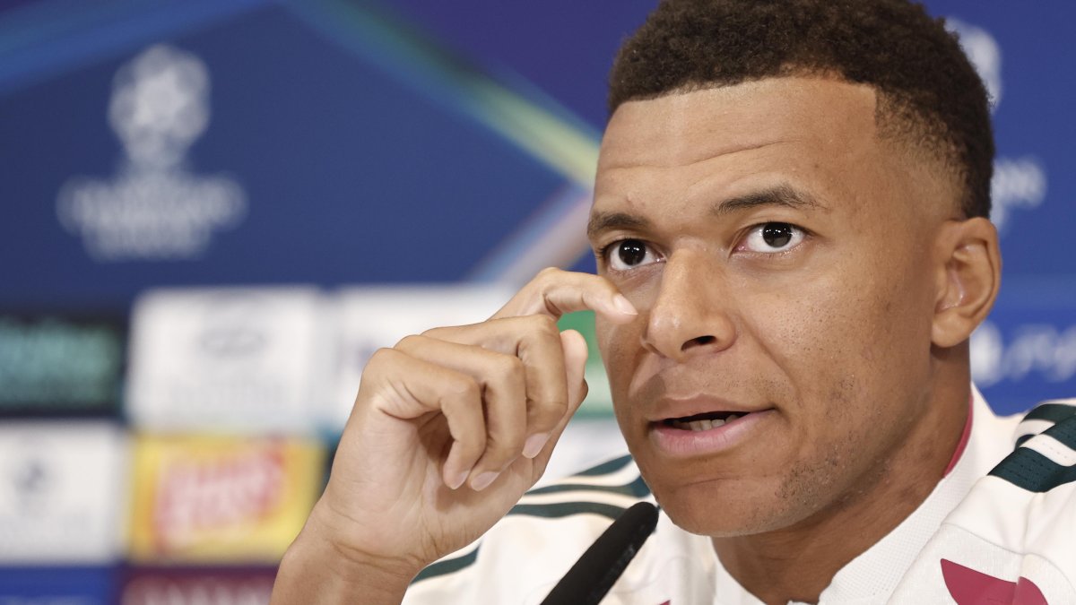 El delantero francés del Real Madrid Kylian Mbappe durante la rueda de prensa.