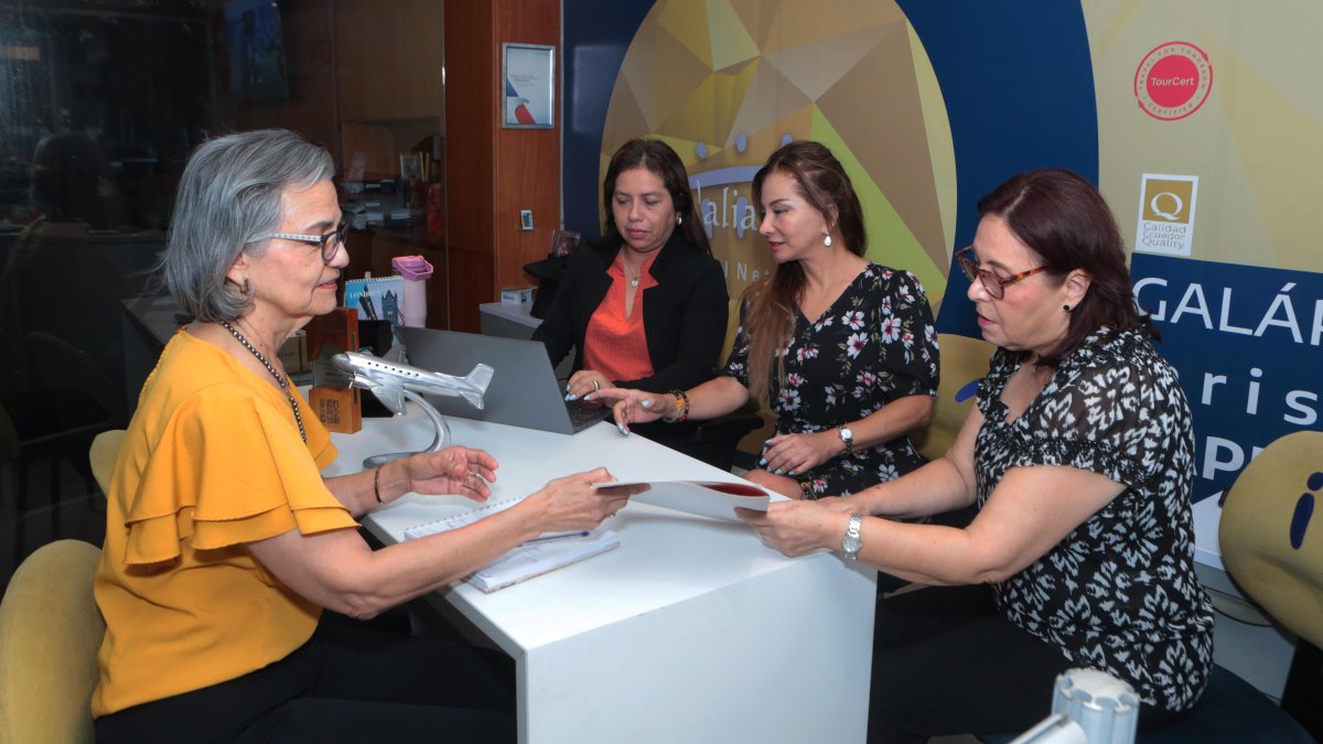 La asesoría en una agencia de viaje formal es importante para conseguir un boleto aéreo a buen precio.