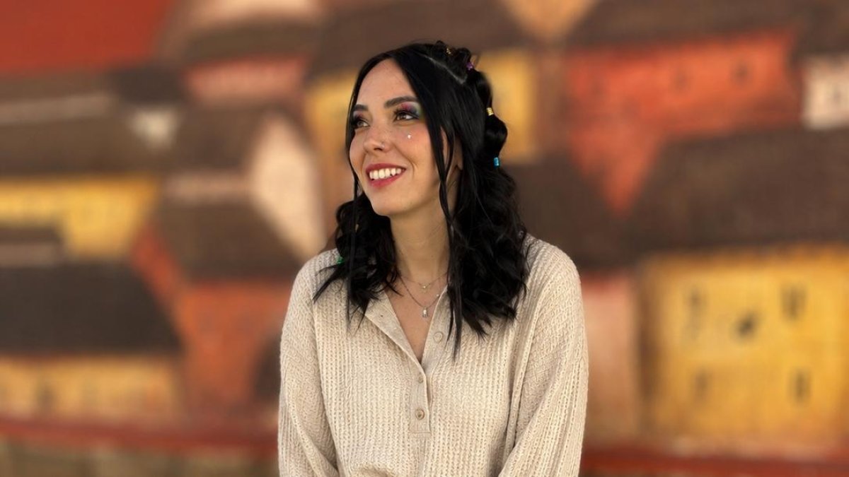 Este mes, la cantante viajará a Ciudad de México como la única ecuatoriana seleccionada para el Encuentro Iberoamericano de Mujeres en la Industria Musical (EIMIM).