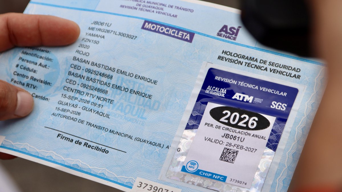El nuevo sticker de matriculación de la ATM incorpora tecnología NFC para facilitar la verificación de los vehículos durante los controles.