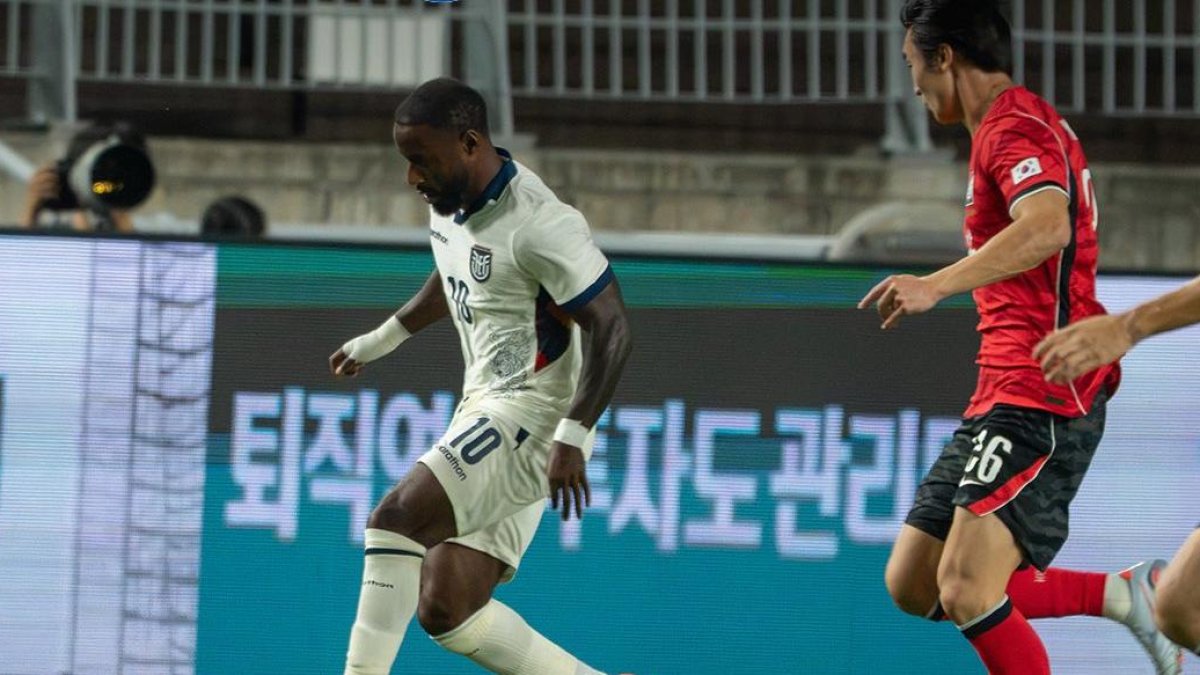 Ecuador fue goleado 3-0 por Corea del Sur en el debut de Marcelo Gallardo.
