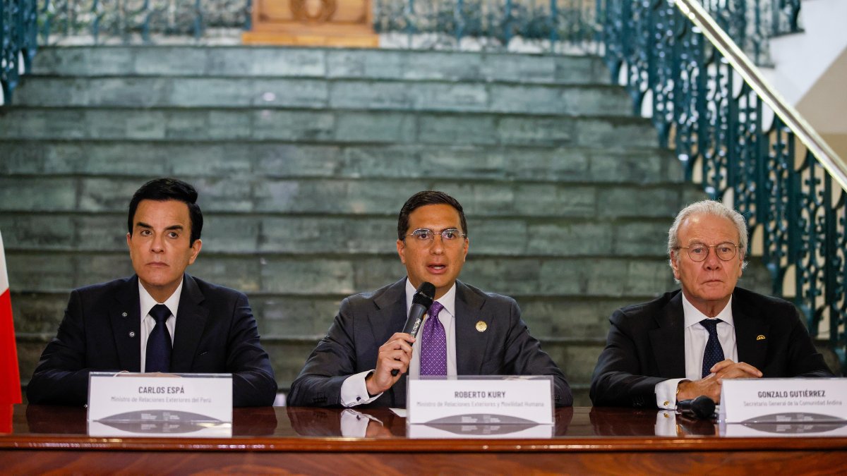 Ecuador entrega a Perú la presidencia de Comunidad Andina para "atender desafíos comunes"