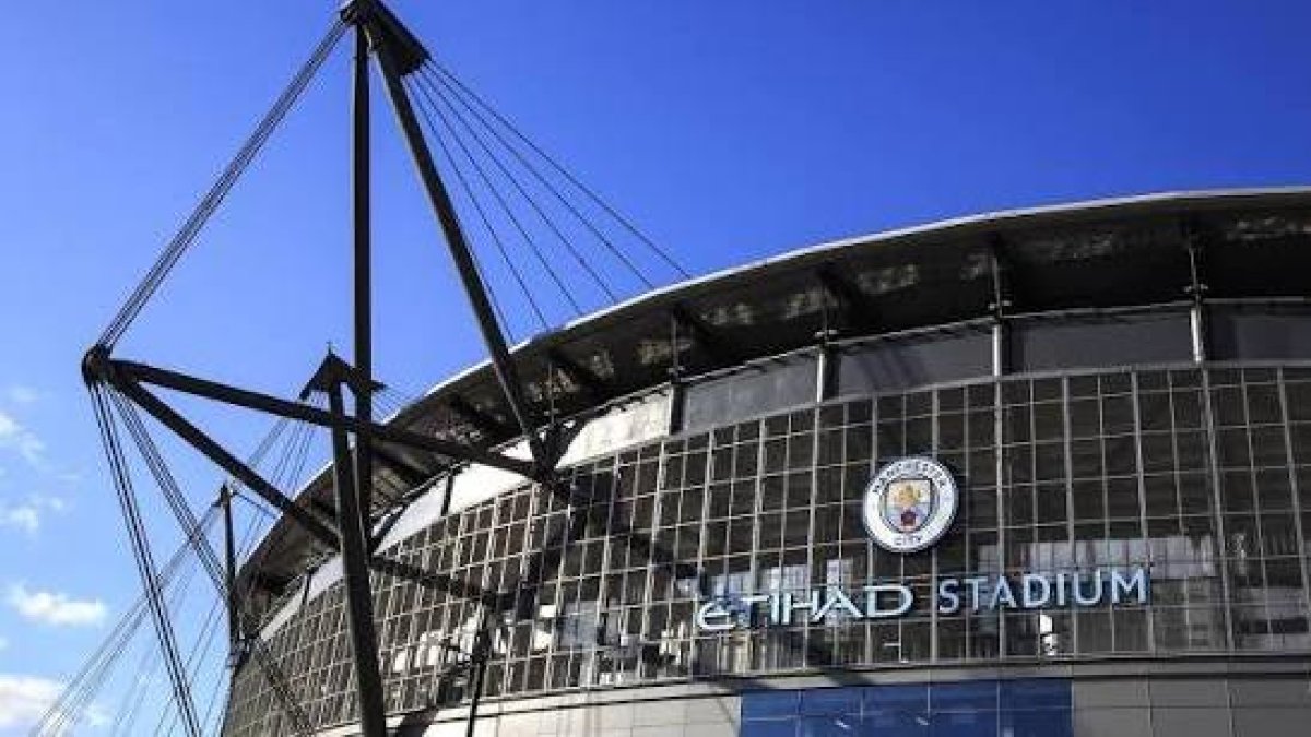 Las acusaciones contra el Manchester City están relacionadas con sus registros financieros y acuerdos comerciales durante un periodo de nueve años.