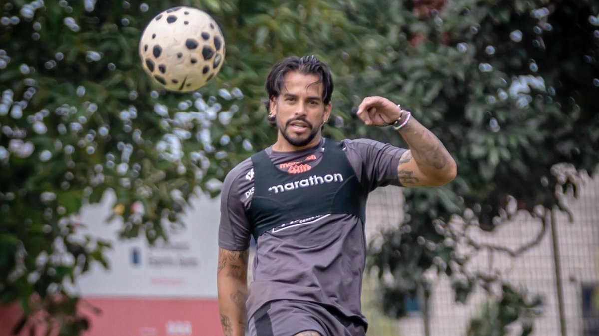Cristian Javier Báez defensa paraguayo de Barcelona SC.
