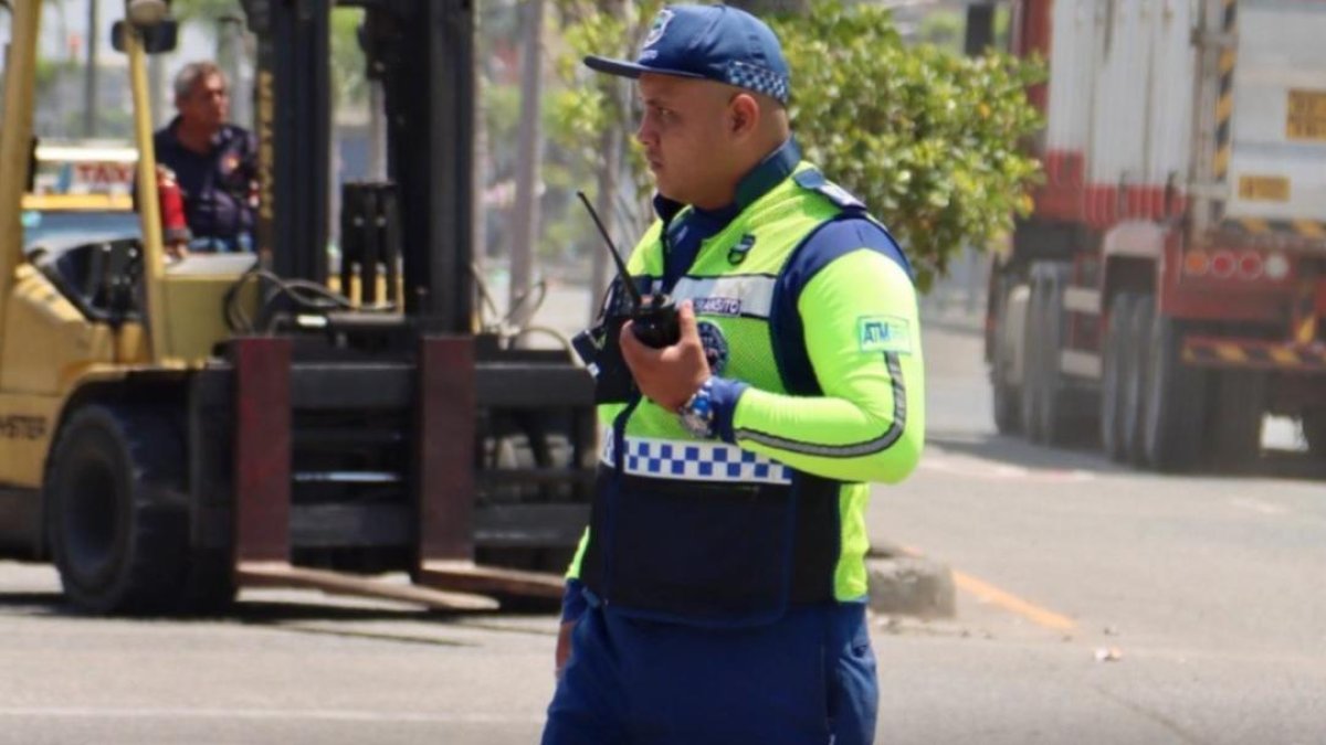 Conductores deberán utilizar rutas alternas en Guasmo Sur por el cierre temporal de la calle Cacique Tomalá.