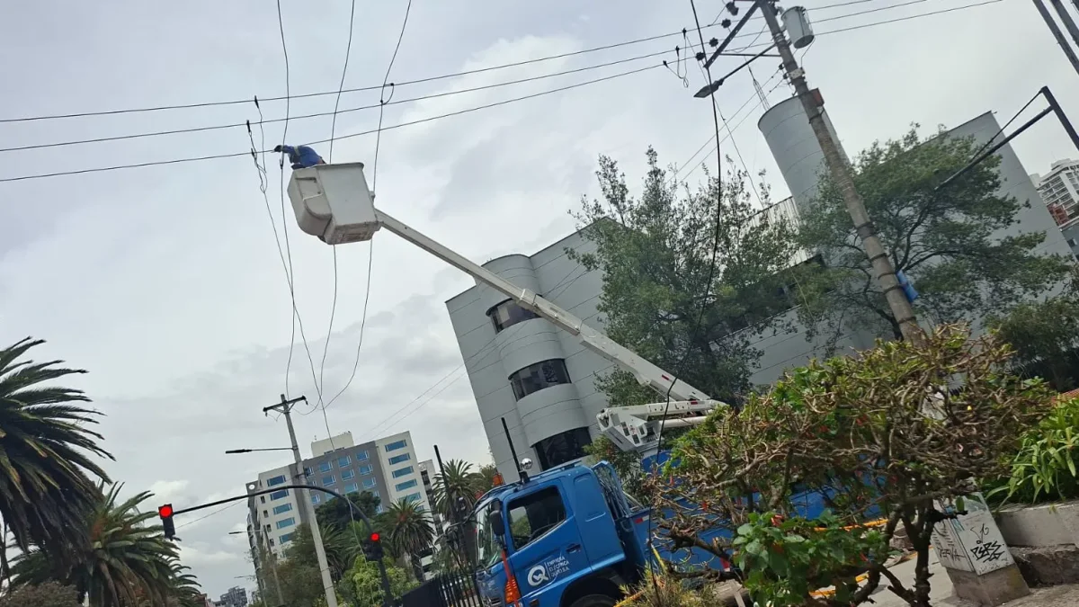 El 10 de octubre, entre los sectores que se quedaron sin luz estuvieron la Whymper, la avenida Francisco de Orellana y la avenida 6 de Diciembre.