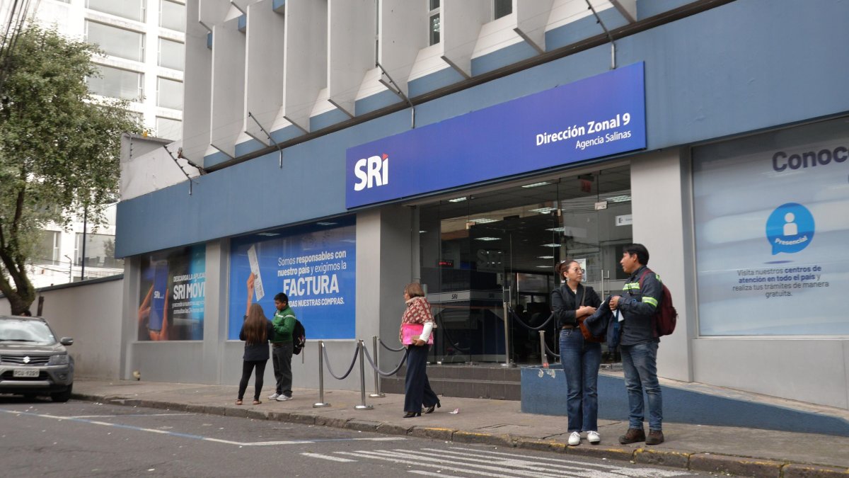Una agencia del Servicio Rentas Internas en Quito.