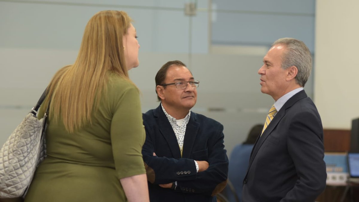 La Comisión de Fiscalización continuó este martes 26 de noviembre la sustanciación del juicio político en contra de la ministra de Gobierno, María Paula Romo.