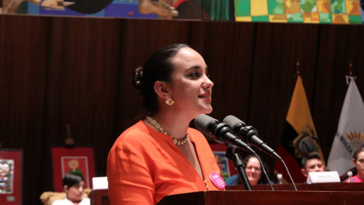 Gabriela Rivadeneira es una de las seis personas refugiadas en la sede diplomática mexicana.