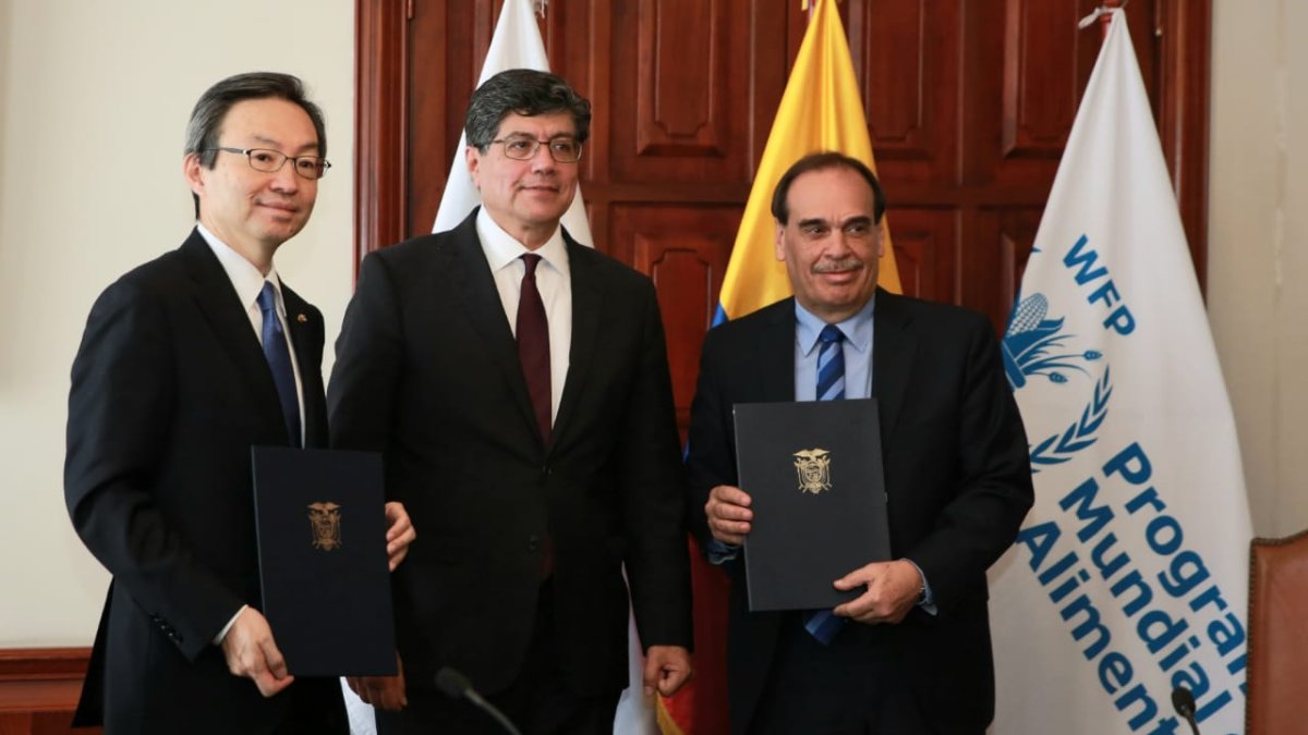 Japón contribuyó  con dinero por medio del Programa Mundial de Alimentos de las Naciones Unidas.