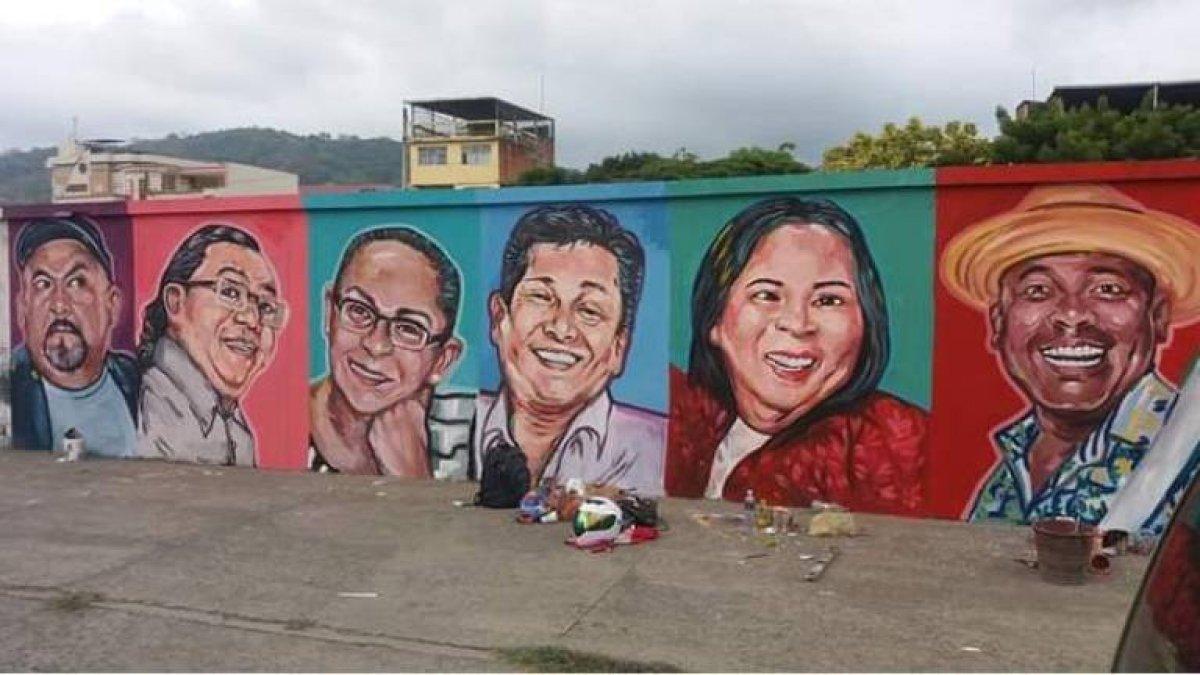 El mural está ubicado en el centro de Portoviejo. En el lugar se tiene previsto construir un teatro.