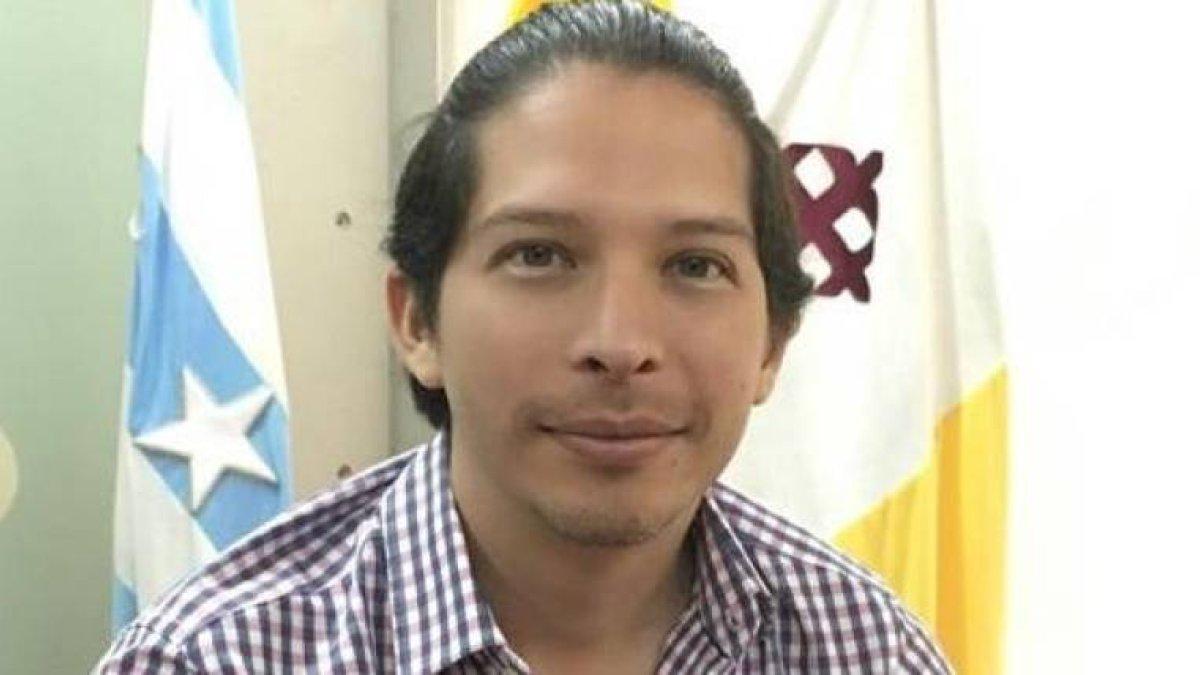 El arquitecto considera que para avanzar la construcción de la aerovía se debió tomar en cuenta la población afectada.