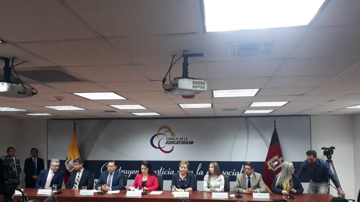 La presidenta de la Judicatura, María del Carmen Maldonado, anunció que con la designación de conjueces concluyó oficialmente la evaluación de la Corte Nacional.