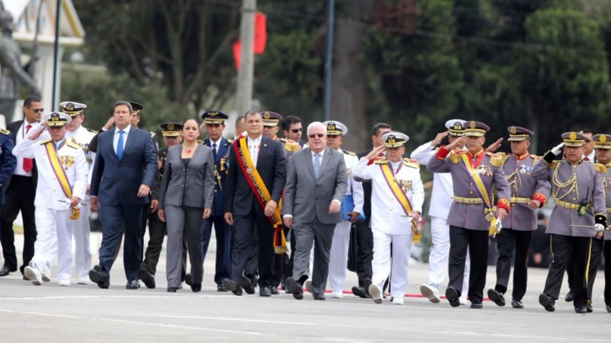 Las Fuerzas Armadas tienen nuevos comandantes desde hoy.