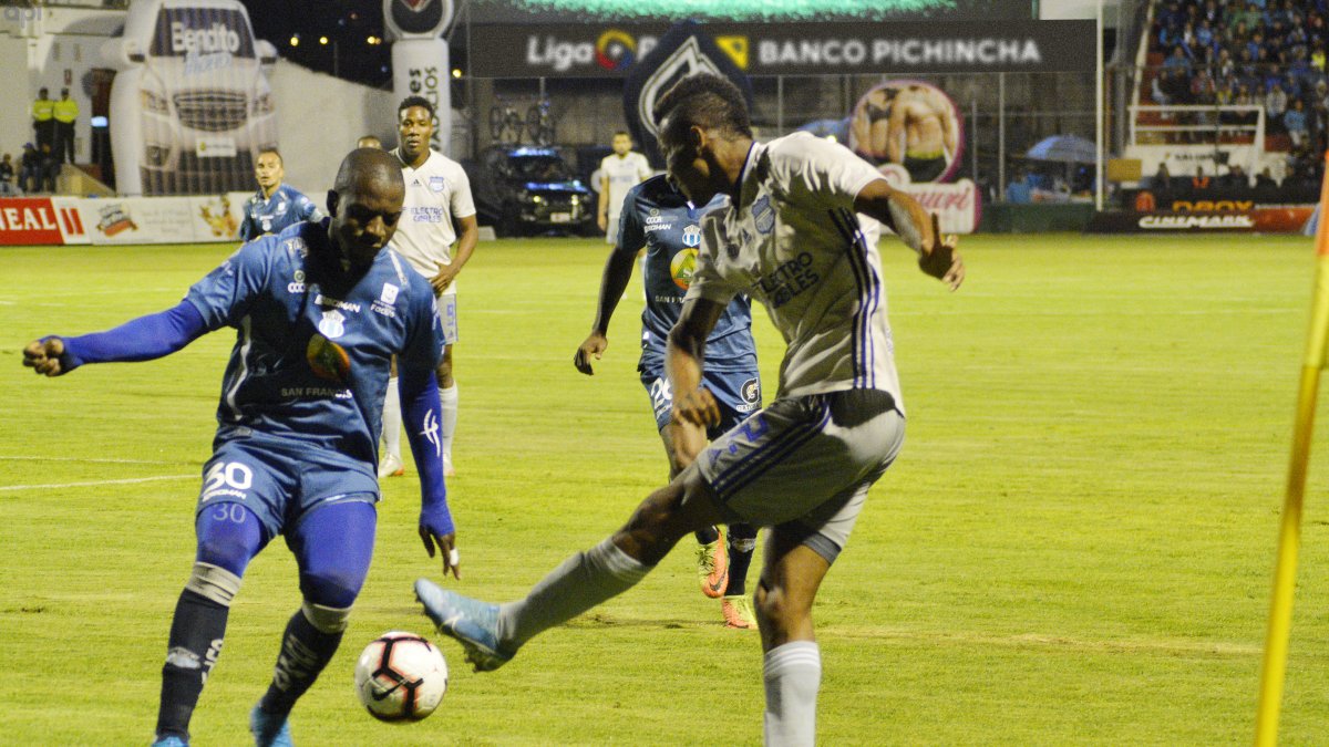 La acción de penal a favor de Macará fue discutida por el equipo rival.