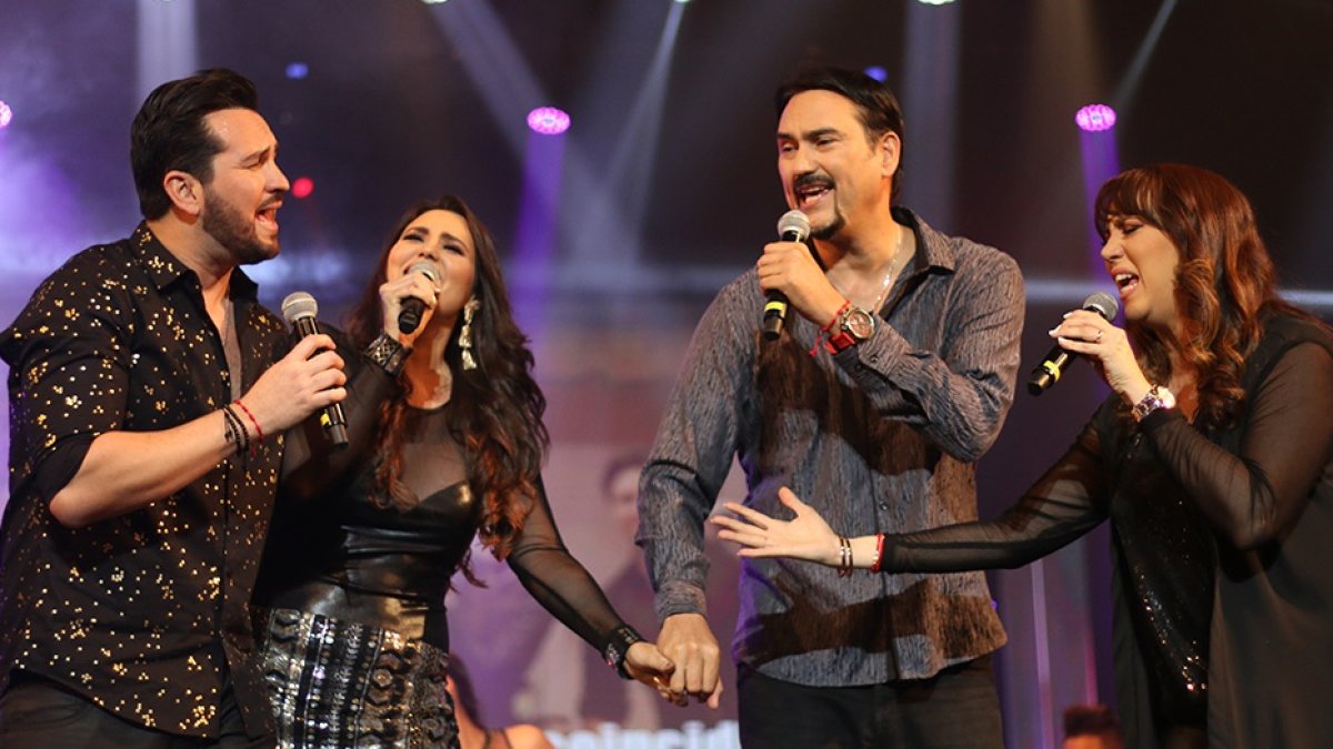 Una de las presentación más emotivas de la jornada fue la de los hermanos Parra.