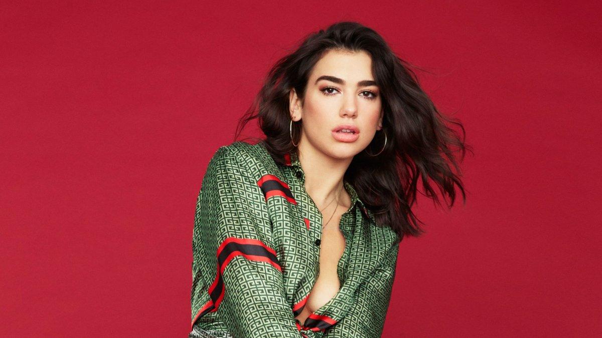 Dua Lipa tiene 24 años.