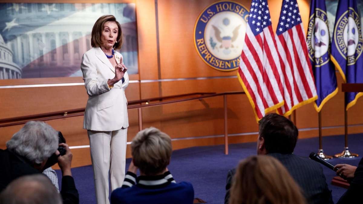 WASHINGTON. La presidenta de la Cámara de Representantes de EE. UU., Nancy Pelosi, ordenó ese día acelerar el proceso para un juicio político