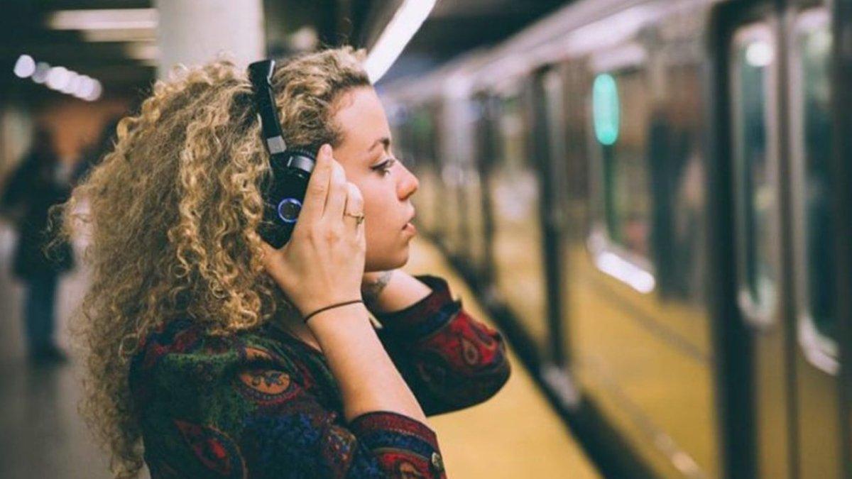 Tanta ha sido la repercusión de su música que hemos visto colaboraciones impensables con cantantes anglosajones.