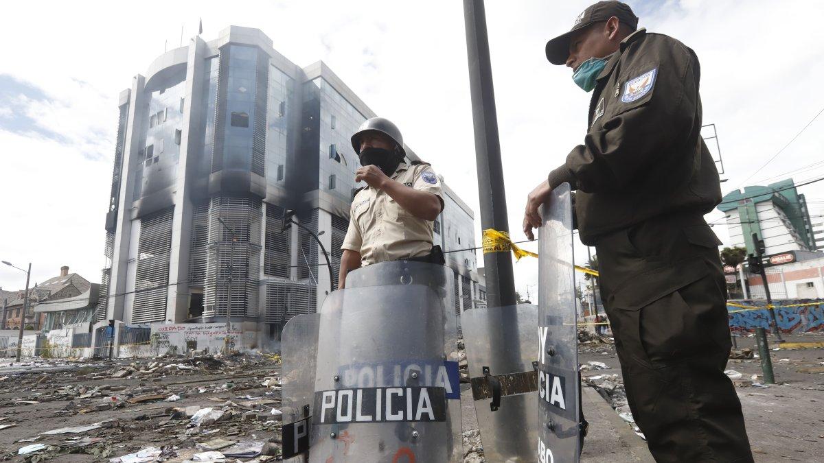 Inicialmente en contra de los sospechosos se investigaba el presunto delito de terrorismo.