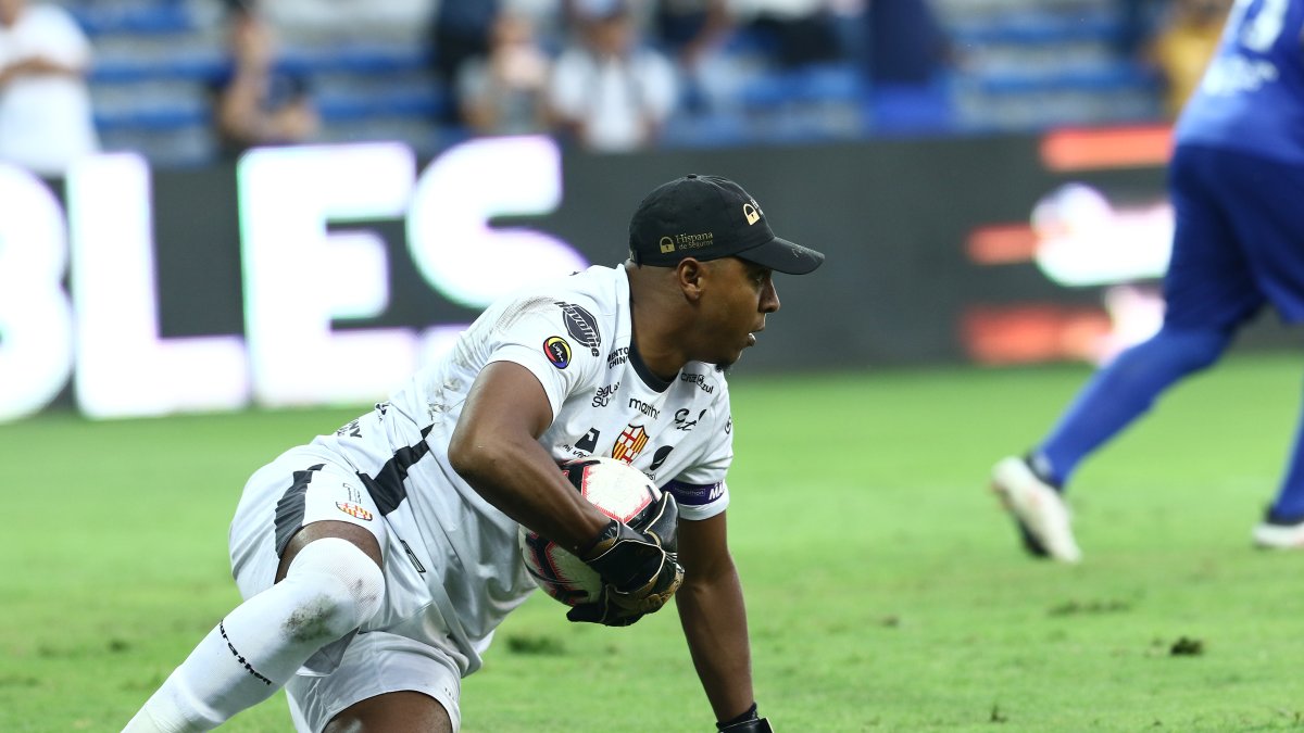 Máximo Banguera, actual guardameta de Barcelona, sería refuerzo de El Nacional la próxima temporada .