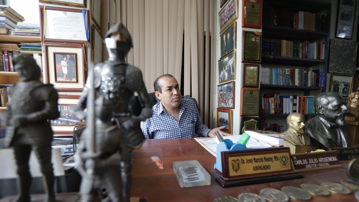 Personaje. Jessy Monroy avanza con otros proyectos, dentro de los cuales figura un libro con anécdotas y discursos, dedicado a quien sería su mentor: Carlos Julio Arosemena.