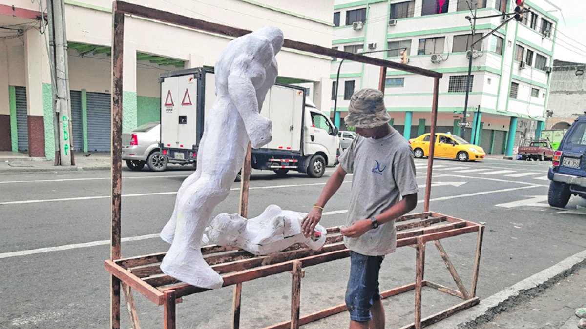 El presidente de la República, Lenín Moreno, quien estaba entre los favoritos, fue desplazado por la escena en un ‘night club’ de la joven Julissa, que se viralizó en redes.
