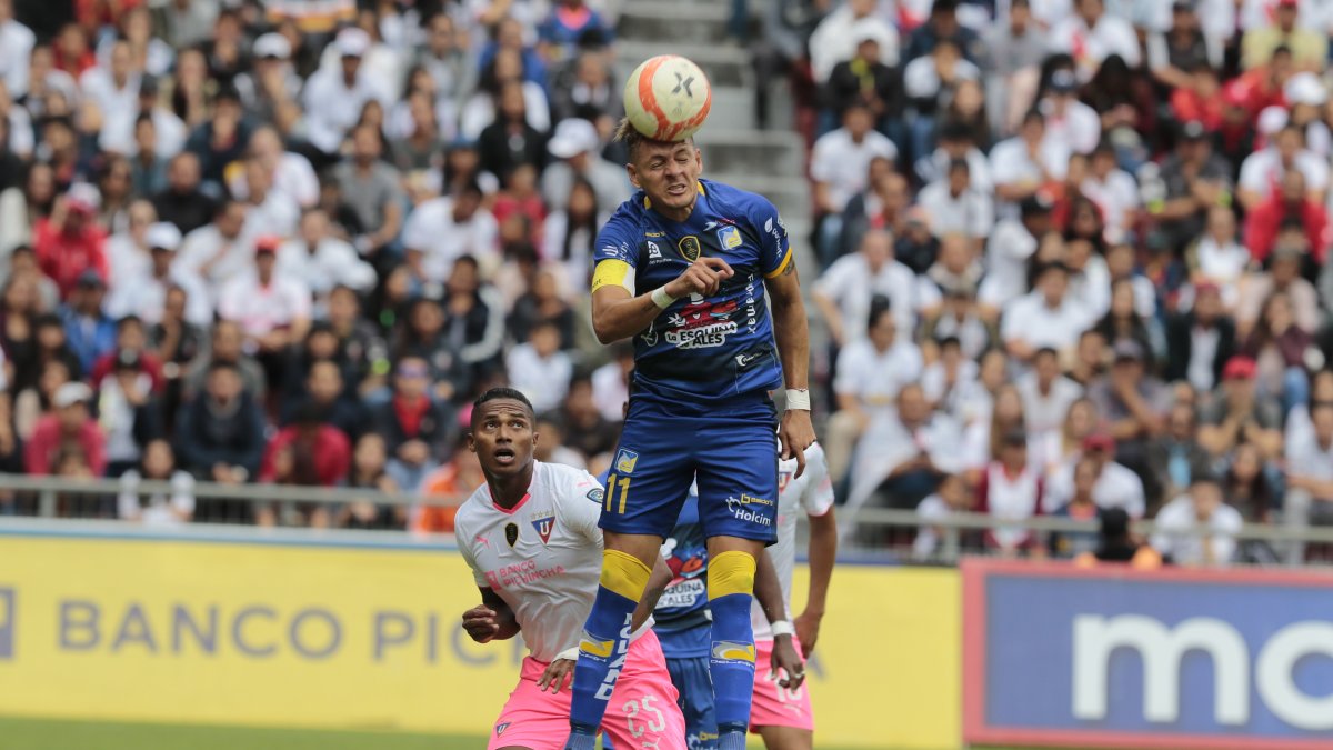 Carlos Garcés, de Delfín, y Antonio Valencia, de Liga, son figuras en sus equipos