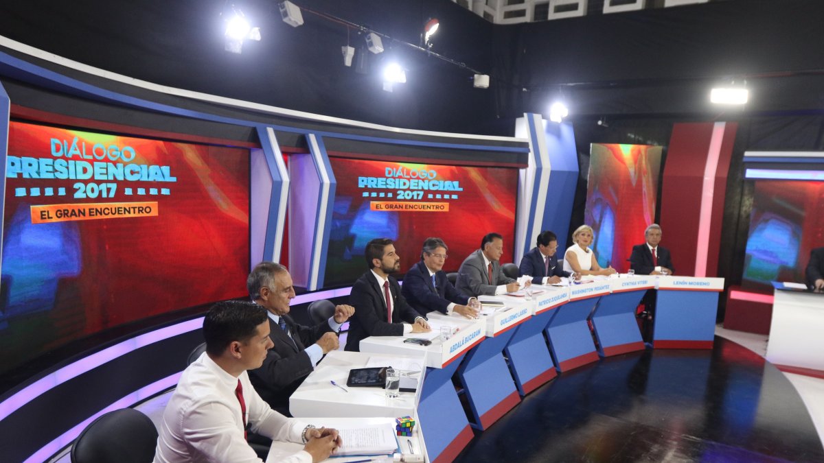 El 5 de febrero de 2017, diario El Comercio organizó un debate que logró reunir a los ocho candidatos presidenciales de las últimas elecciones.