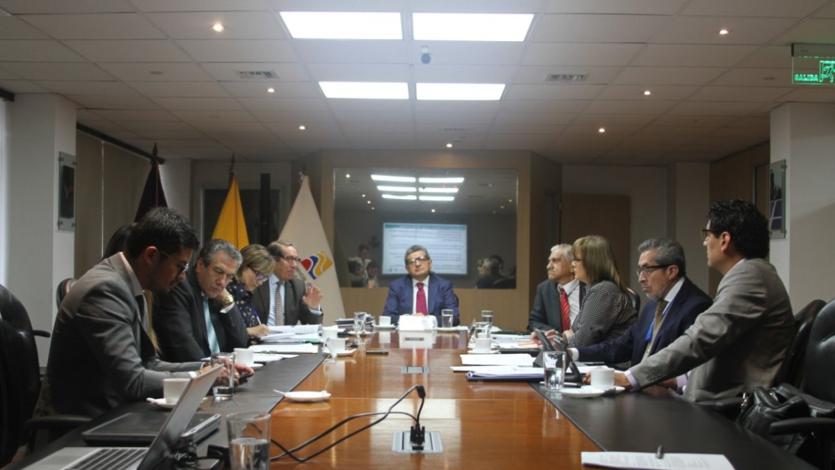 El directorio, presidido por el viceministro de Electricidad, Gonzalo Uquillas se reunió hoy.