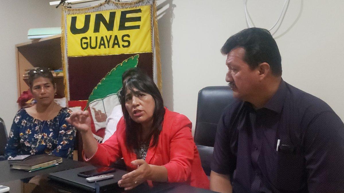 La secretaria del FUT, Roxana Palacios, advirtió que el paro está suspendido y puede retomarse.