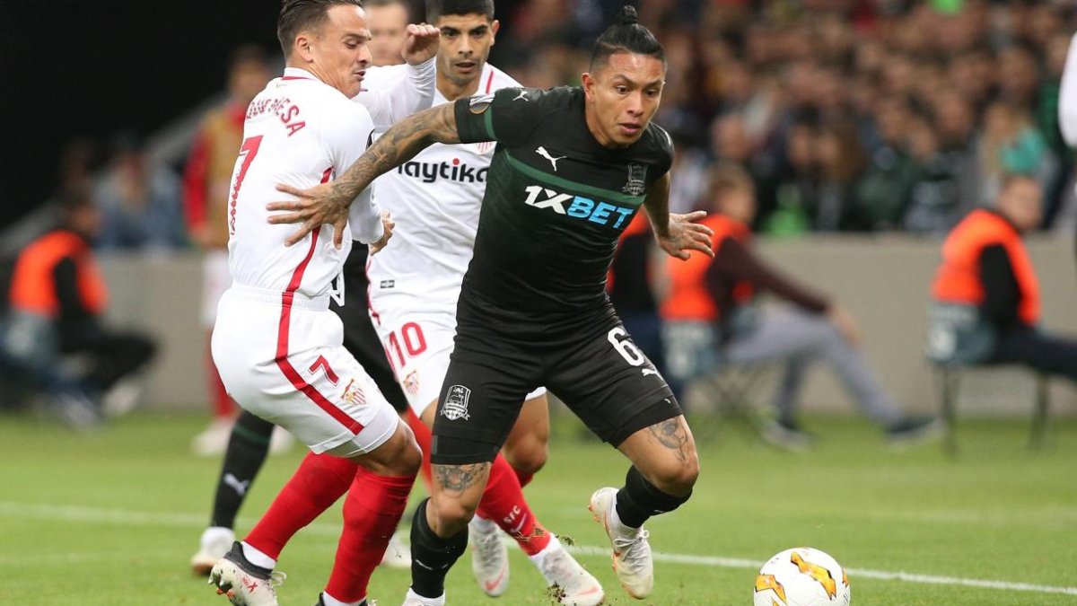 Cristian Ramírez, lateral ecuatoriano del Krasnodar, sufrió una lesión en la reciente fecha de la Liga rusa..