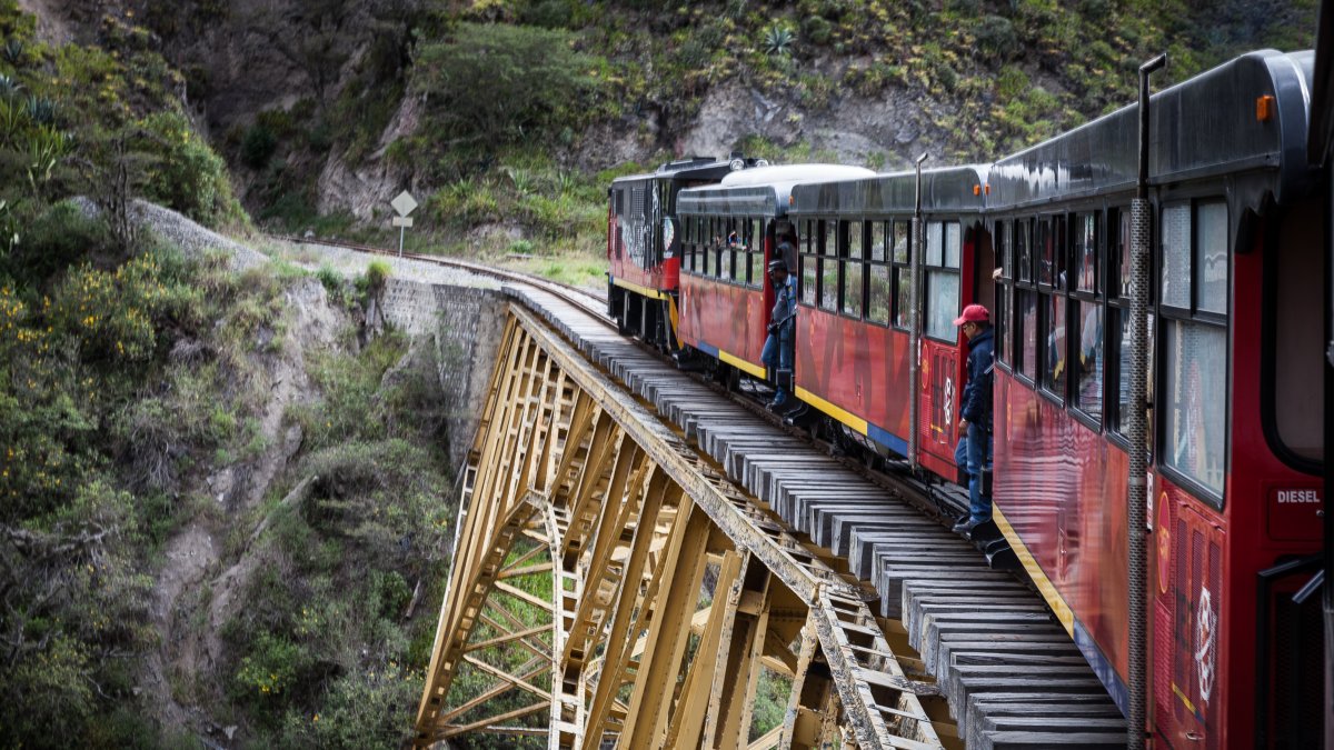 La entidad depende del soporte económico estatal, pues sus otros ingresos, provenientes de la autogestión y venta de servicios turísticos, son insuficientes para su vida operativa.