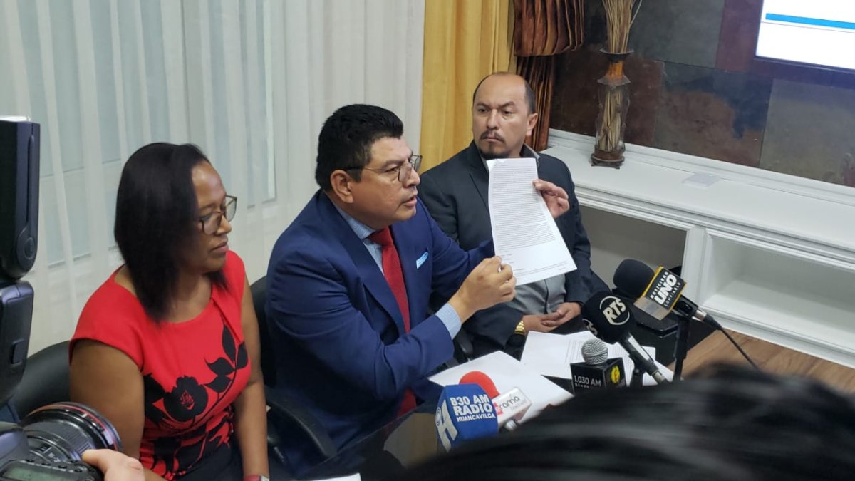 La Sala de la Familia de la Corte de Justicia de Manabí anuló el fallo del juez Manuel Ruiz Moreira que restituyó a Chalá en su cargo.