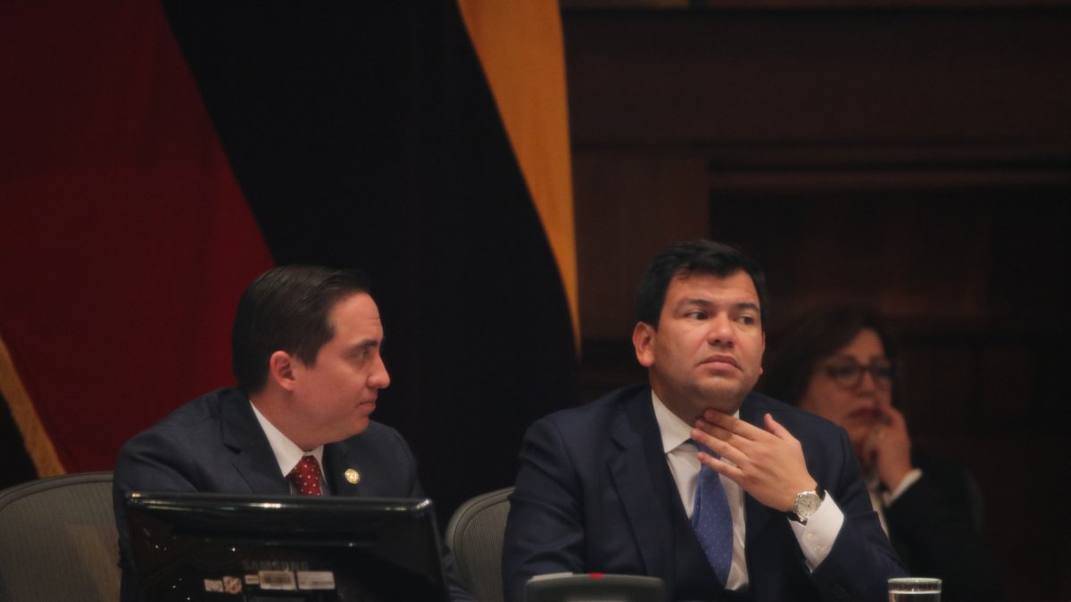 El presidente de la Asamblea, César Litardo, suscribió el documento con los planteamientos realizados para combatir el COVID-19..