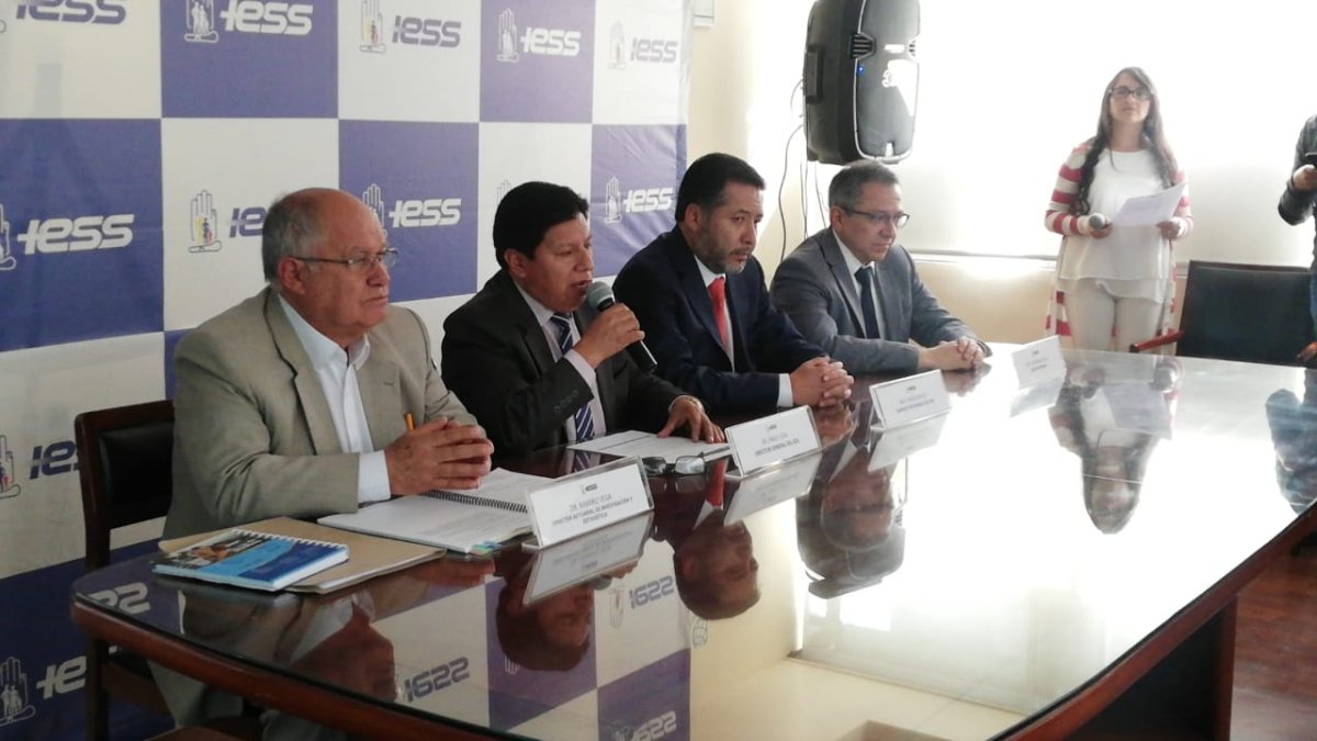 Los representantes del Seguro Social presentaron los resultados del informe actuarial sobre pensiones.
