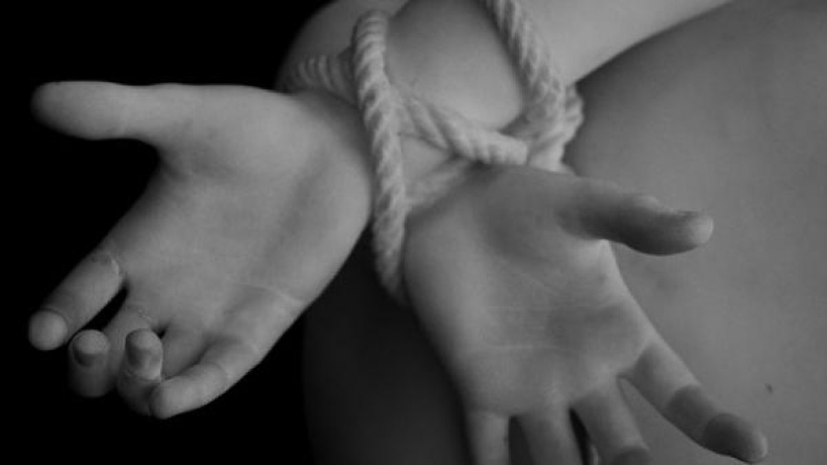 Referencial. Según la necropsia, la niña presenta signos de estrangulamiento, propios de un asesinato.