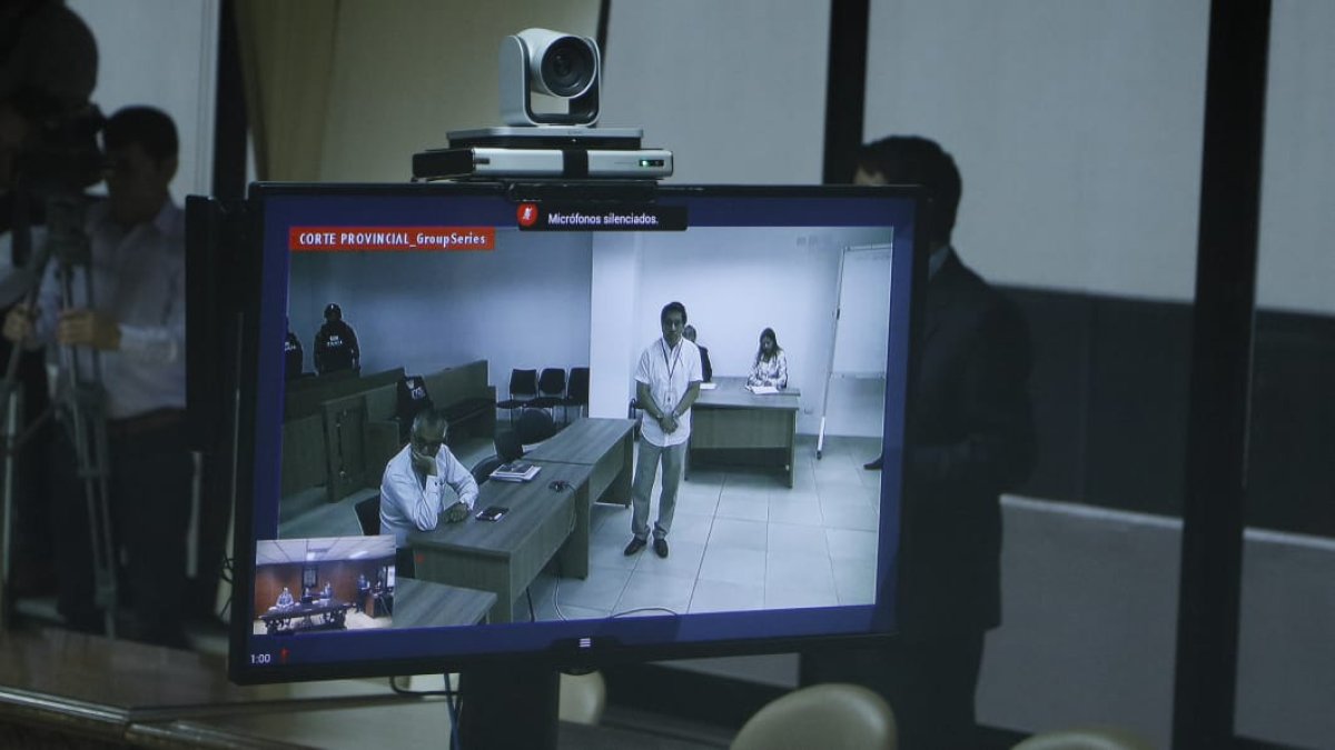 Mera es acusado de cohecho