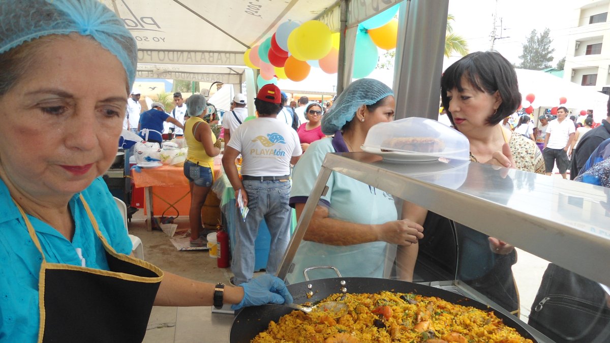 La gastronomía es uno de los principales atractivos del principal balneario de Guayas.