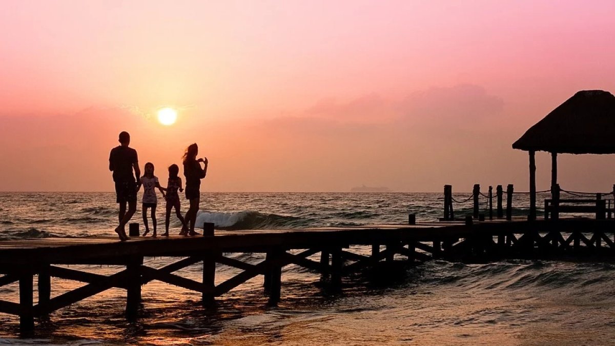 Tenga mucha cautela al viajar y disfrute de este tiempo en familia.